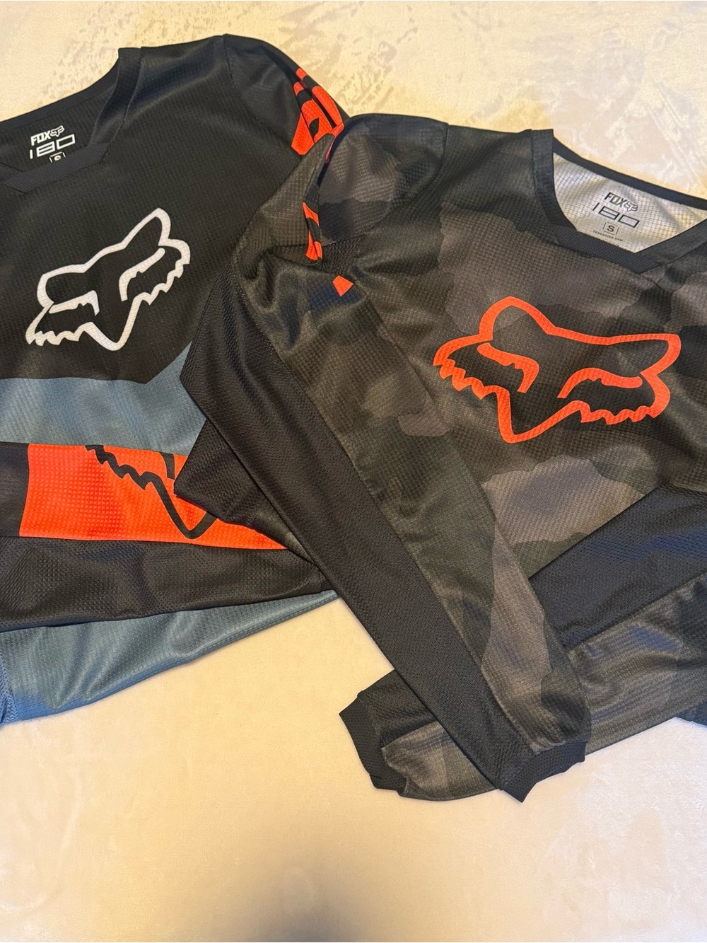 2 EUC Fox racing jerseys. Size small.